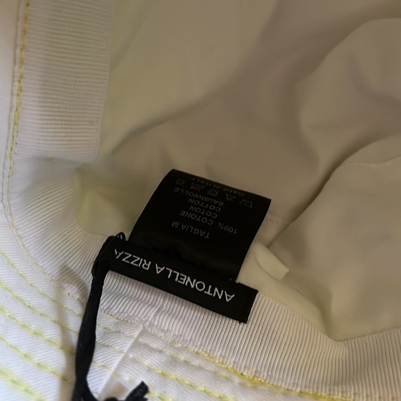 Antonella Rizza Bucket Hat - Picture 3 of 3